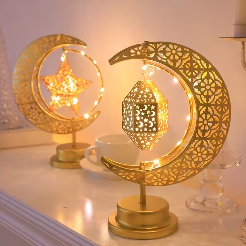 ラマダンLEDナイトライト回転式鉄製月と星 イード・ムバラク - Desk Setup Lamp のレビューと価格