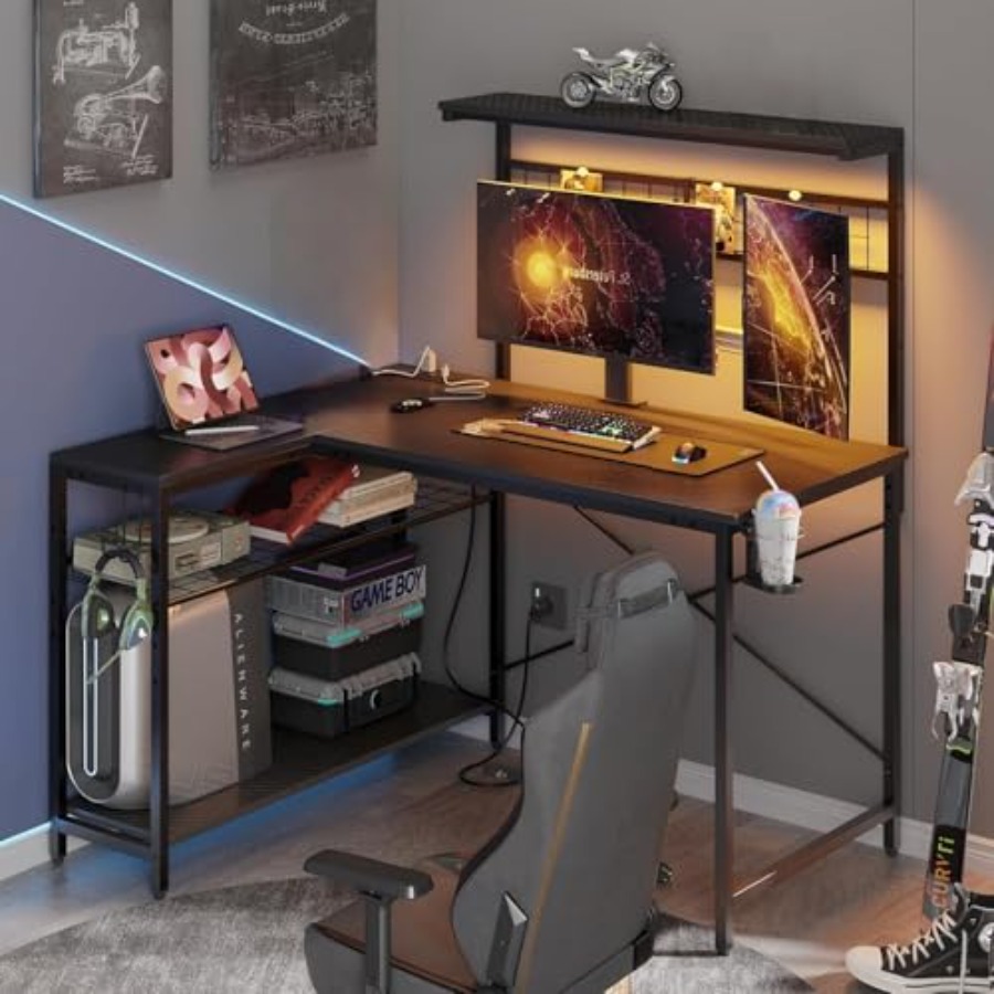 42インチのゲーミングデスク。電源コンセントとLEDライトを - Desk Setup L Shaped のレビューと価格